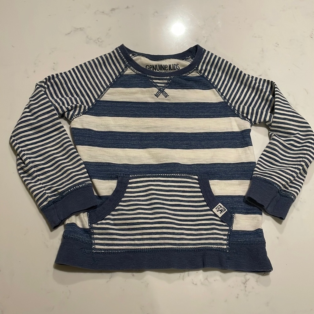 Light sweatshirt